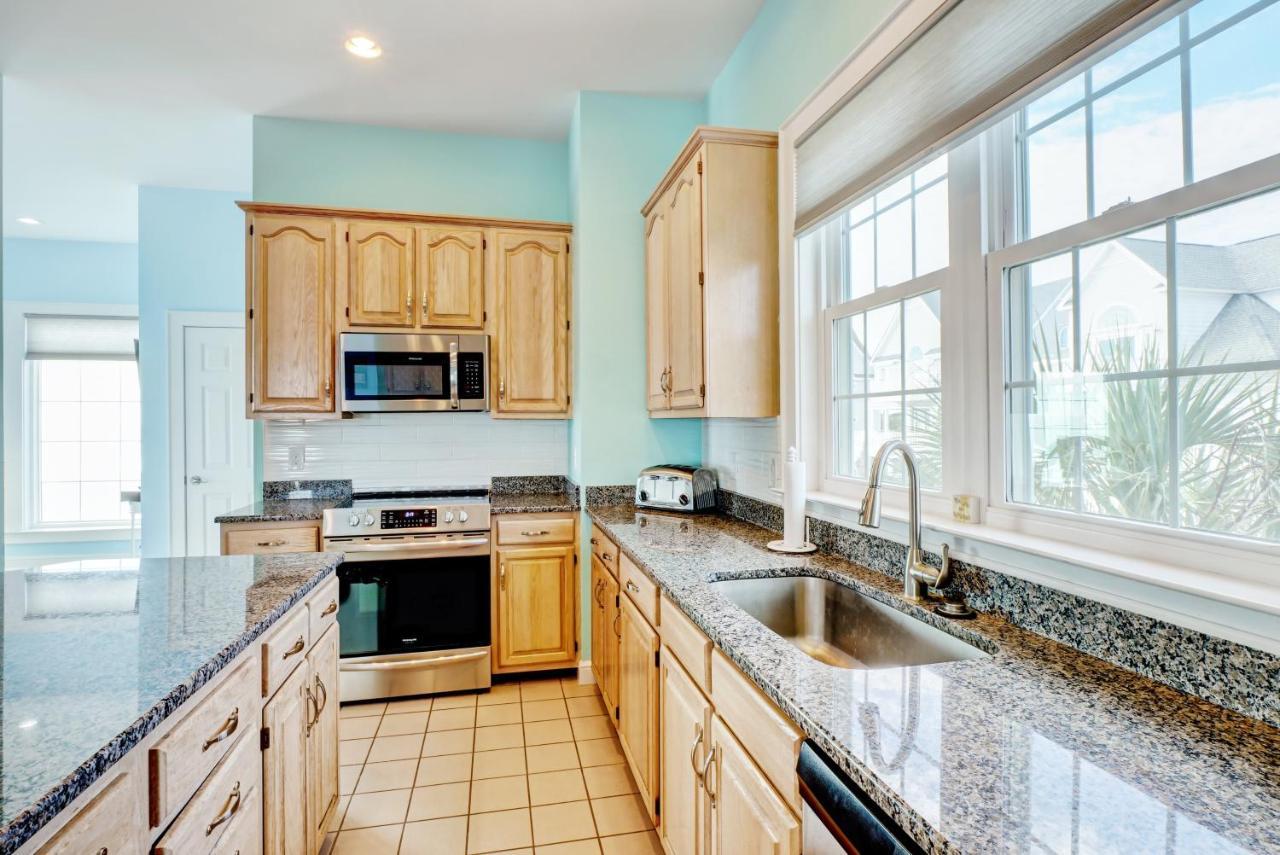 Willa 4194 Island Drive - Oceanfront, Community Pool North Topsail Beach Zewnętrze zdjęcie