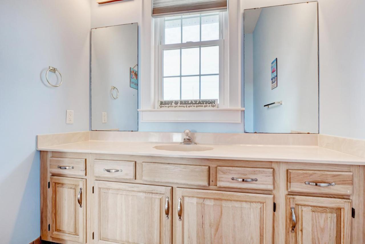 Willa 4194 Island Drive - Oceanfront, Community Pool North Topsail Beach Zewnętrze zdjęcie